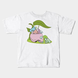 Skull filled with mushrooms chilling with a frog Kids T-Shirt